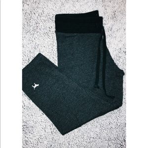 Victoria Secret 3/4 Length Yoga Pants